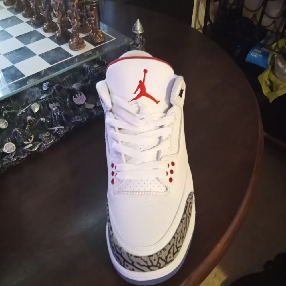 Jordan Retro 3 Free Throw Line. - image 4